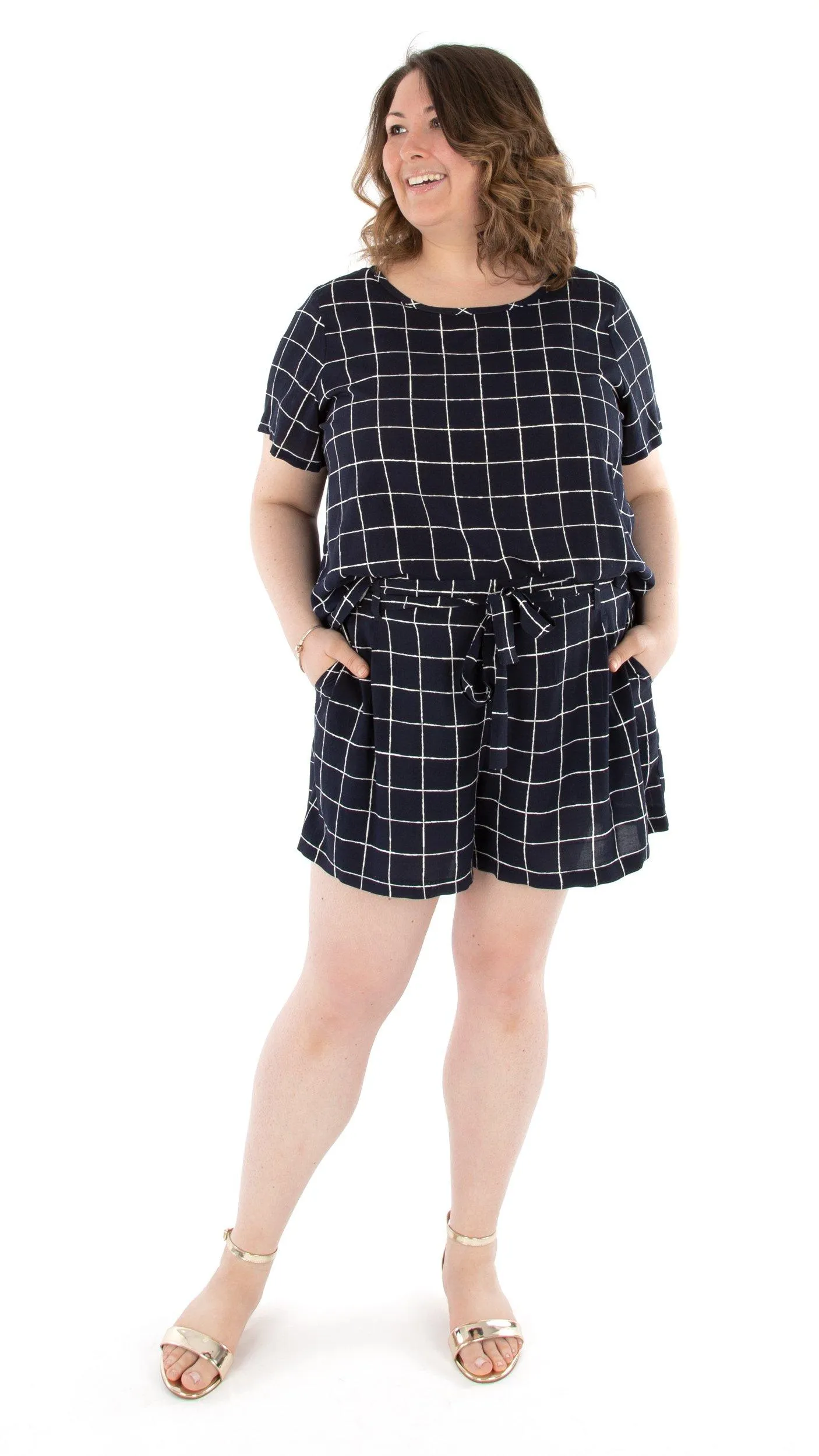 3908 // SIMONE Wide-Leg Shorts and Pants