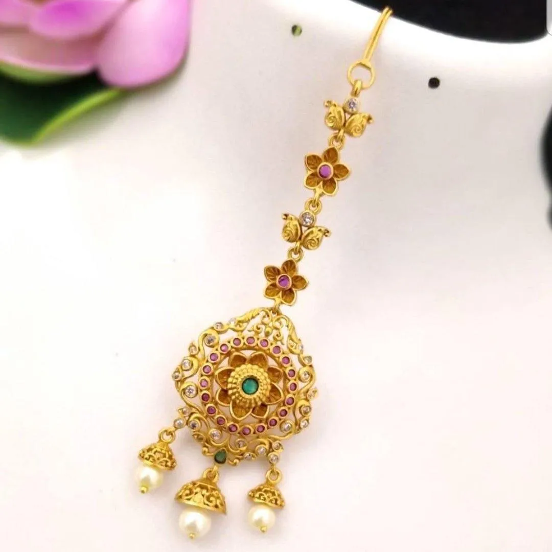 Antique Style Maang Tikka with Pearls