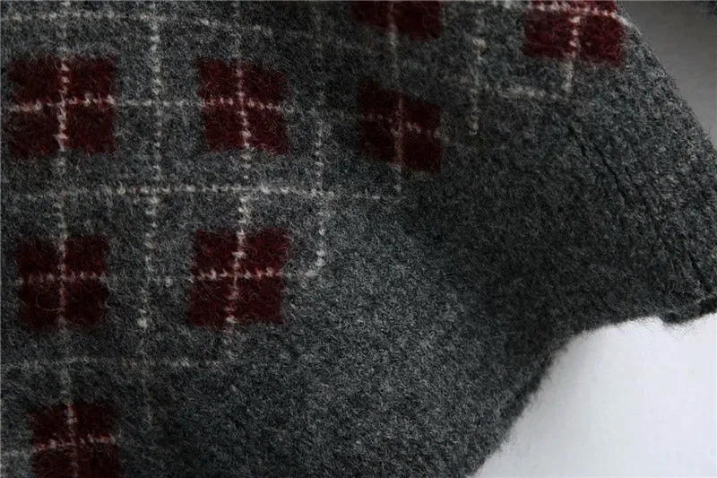 ARGYLE CROPPED KNITTED SWEATER
