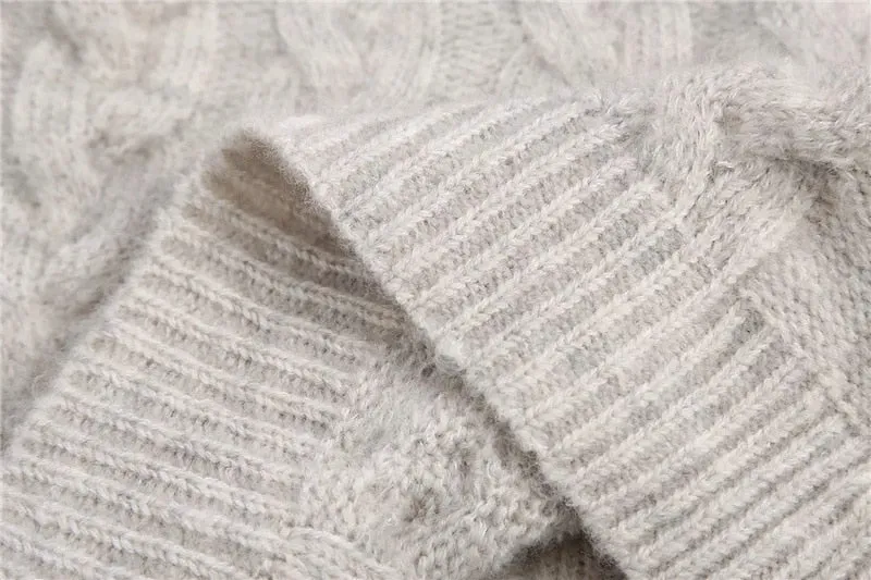 EMBROIDERED CROPPED KNITTED SWEATER